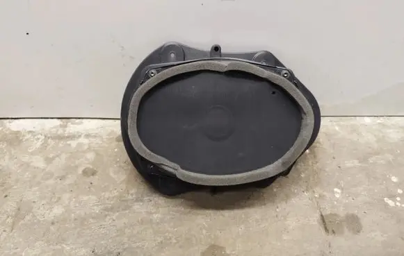 Dodge Challenger Subwoofer speaker 8943004801C 05091042AC