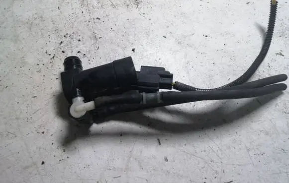 Volvo XC90 Windscreen/windshield washer pump T655C