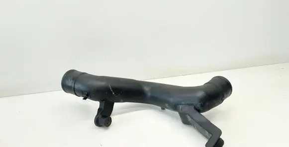 Toyota Avensis T220 Intercooler hose/pipe