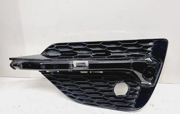 Nissan Qashqai Front fog light trim/grill 62256HV20A