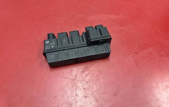 BMW X1 U11 Power management control unit 7952991 12637952991