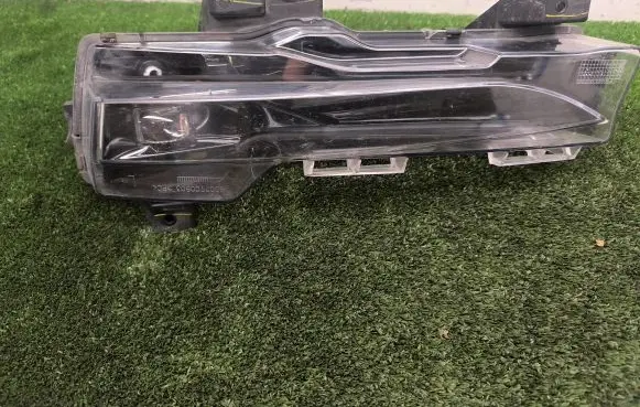 Tesla Model 3 Front fog light 1077395