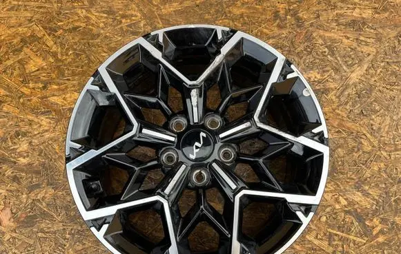 R17 alloy rim