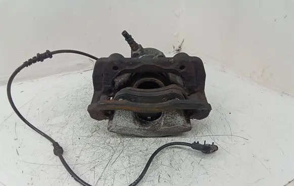 Mercedes-Benz E W212 Front brake caliper