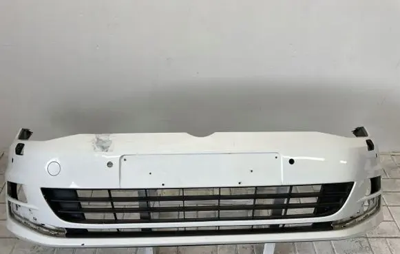 Volkswagen Golf VII Front bumper 5G0807221BN