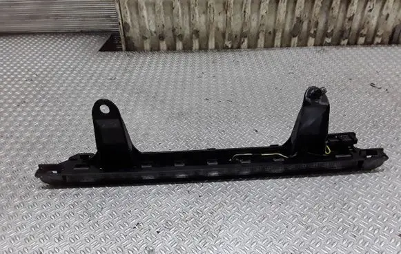 Audi A2 Third/center stoplight 8Z0945097