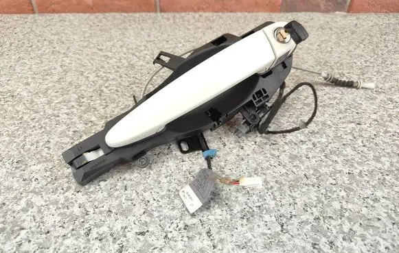 BMW X5 E70 Front door exterior handle 7207561