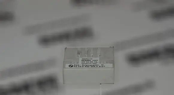 BMW X5 E53 Yaw turn rate sensor 6923209