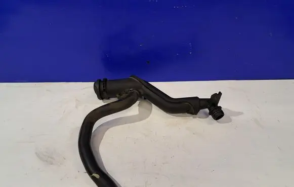 Volvo V50 Oil fill pipe 9645661680