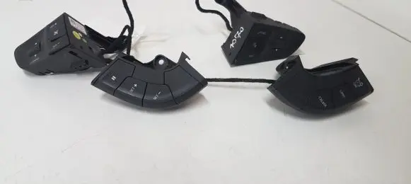 Peugeot 3008 I Steering wheel buttons/switches 9666733480