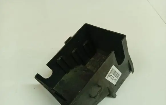 Opel Astra G Fuse box cover 90560119