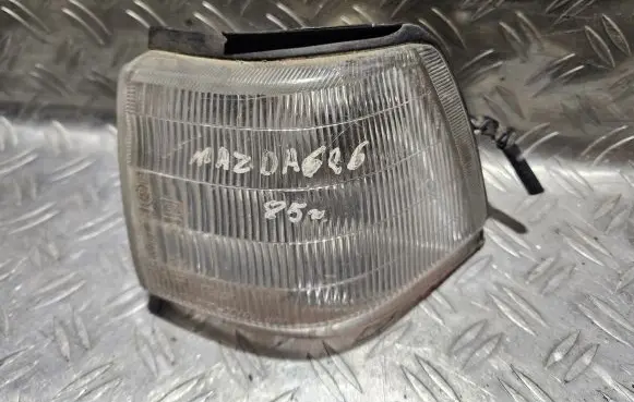 Mazda 626 Front indicator light 0520542L 0520542