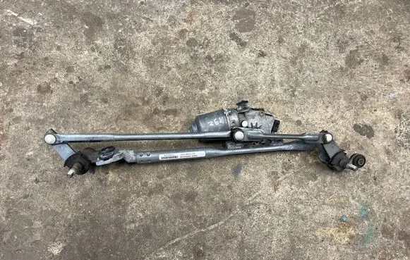 BMW X5 F15 Front wiper linkage and motor 729265308 7292653