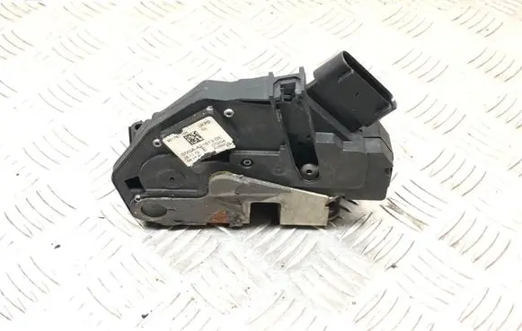 Ford Focus Front door lock 922713100 92401530001 921761104