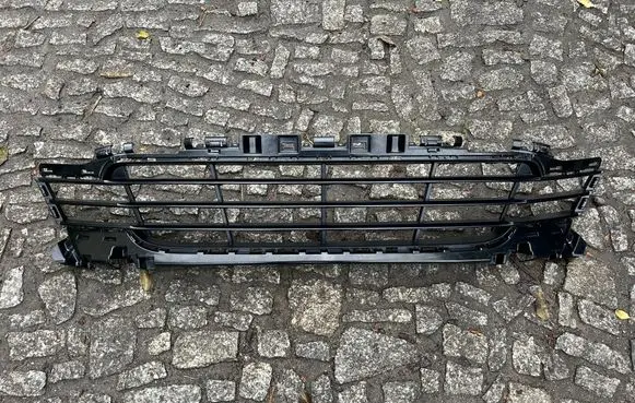 Front bumper lower grill