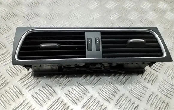 Audi A4 S4 B8 8K Dash center air vent grill 8T1820951C