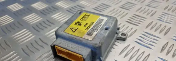 Land Rover Freelander Airbag control unit/module YWC106360