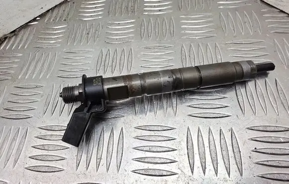 BMW 5 E60 E61 Fuel injector 7805428 0445116024