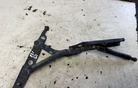 Audi 80 90 B3 Loading door upper hinge