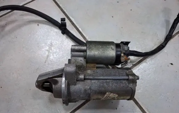 Ford Escape III Starter motor F1FT11000EB
