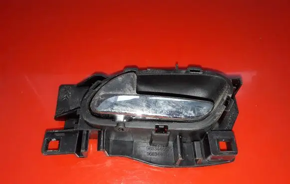 Peugeot 5008 Front door interior handle 9683446877 9683446177