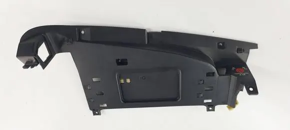 Suzuki Kizashi Glove box 