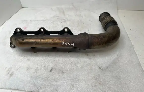 Volkswagen Touareg III Exhaust manifold 059253