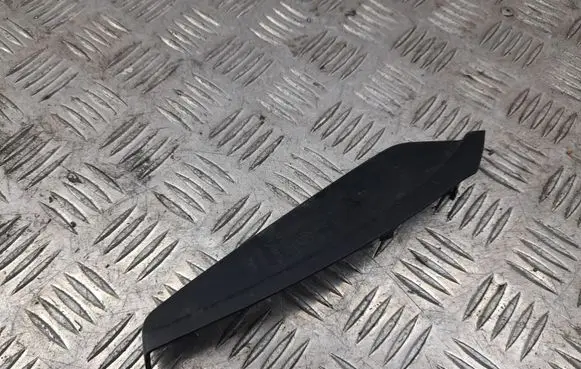 Tail light part