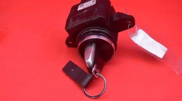 Volkswagen Touareg II Ignition lock 7P6905843B