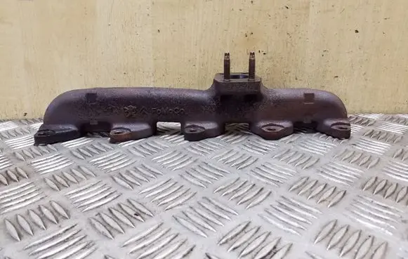 Citroen DS4 Exhaust manifold