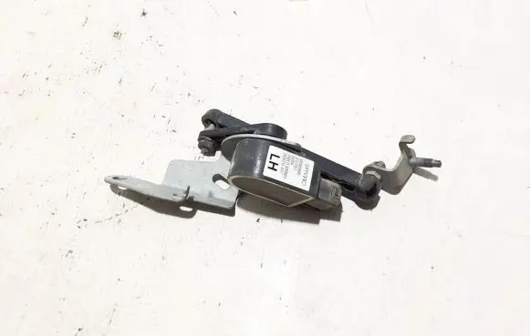 Volvo XC40 Air suspension front height level sensor 32221957