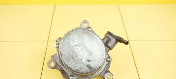 Alfa Romeo Giulietta Vacuum pump 55221559 26SP8