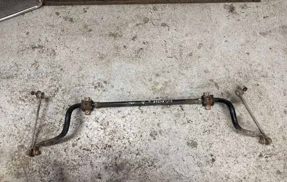 Mitsubishi Outlander Front anti-roll bar/sway bar 4056A096