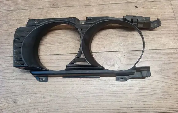 BMW 5 E34 Under headlight/headlamp trim 511381483129