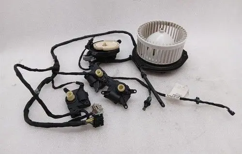 Chevrolet Corvette C7 Heater blower motor/fan resistor 23456469