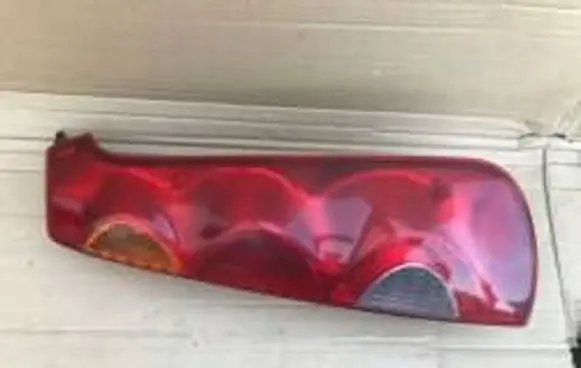 Nissan Note (E11) Rear/tail lights 220-16752