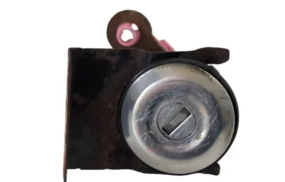 Loading door lock