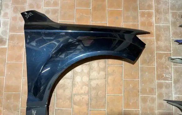 Audi Q7 4L Fender 4L0821106
