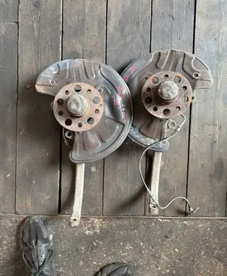 Mercedes-Benz E W211 Front wheel hub spindle knuckle 87896