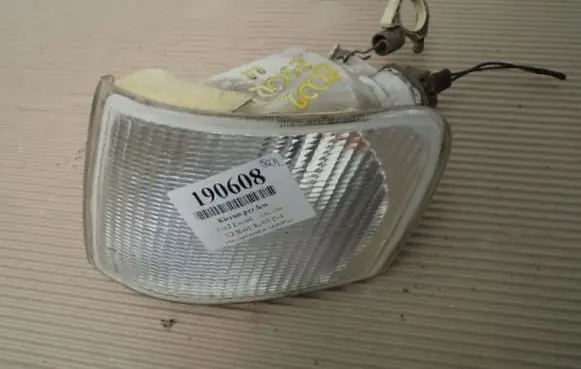 Ford Escort Front indicator light