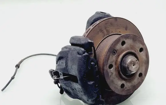 Mercedes-Benz Sprinter W901 W902 W903 W904 Front wheel hub spindle knuckle 9013320301