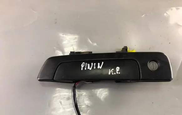Mitsubishi Pajero Pinin Front door exterior handle MR271867