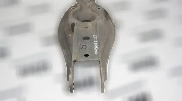 BMW 1 E81 E87 Rear upper control arm/wishbone 6764420