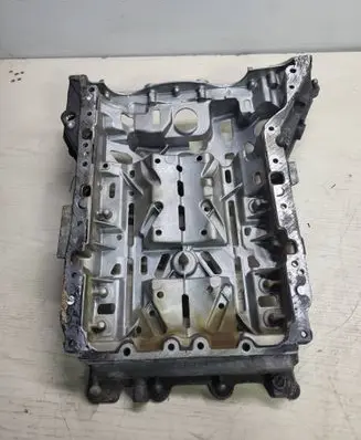 Mercedes-Benz E W212 Oil sump A6510140200