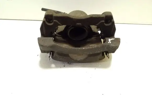 Nissan X-Trail T32 Front brake caliper