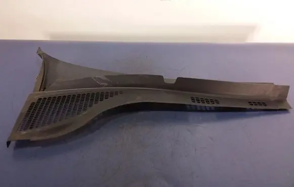 Skoda Fabia Mk3 (NJ) Wiper trim 6V1819416