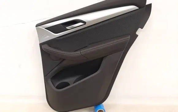 BMW X4 G02 Rear door card panel trim