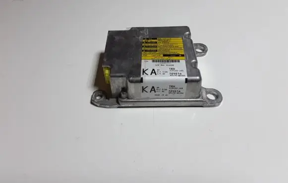 Toyota Avensis T270 Airbag control unit/module 8917005250