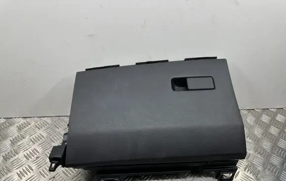 KIA Sportage Glove box 84510F1900 84501F1900