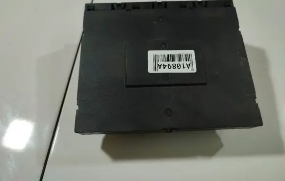 Volkswagen Golf V Comfort/convenience module H54S2602
